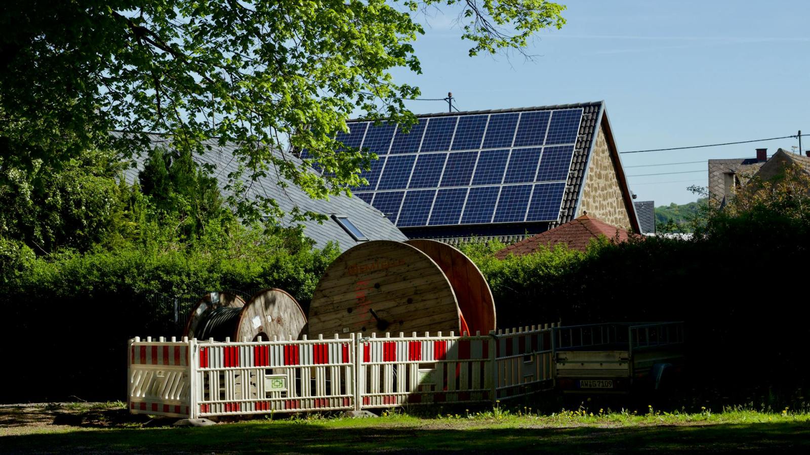 Dynamic electricity pricing: what will change force for Swiss solar panel owners
