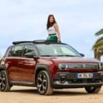 On a testé la Renault 4 E-Tech Plein Sud : le petit SUV électrique s’offre un grand toit en toile, mais à quel prix ?