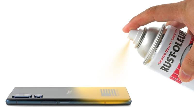 Le Trump Phone n’est rien d’autre qu’un téléphone HTC peint en jaune, confirme iFixit