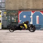 La start-up Sweren lance un tricycle électrique insolite qui se pilote à plat ventre