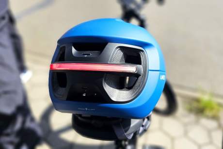 Bosch Unit1 casque vélo connecté feu stop