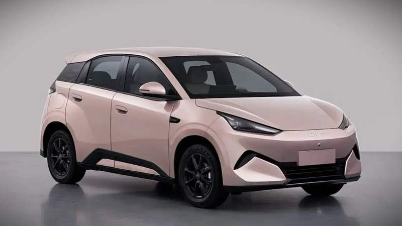 BYD métamorphose la moins chère de ses voitures électriques : la Seagull s’allonge et devient plus puissante