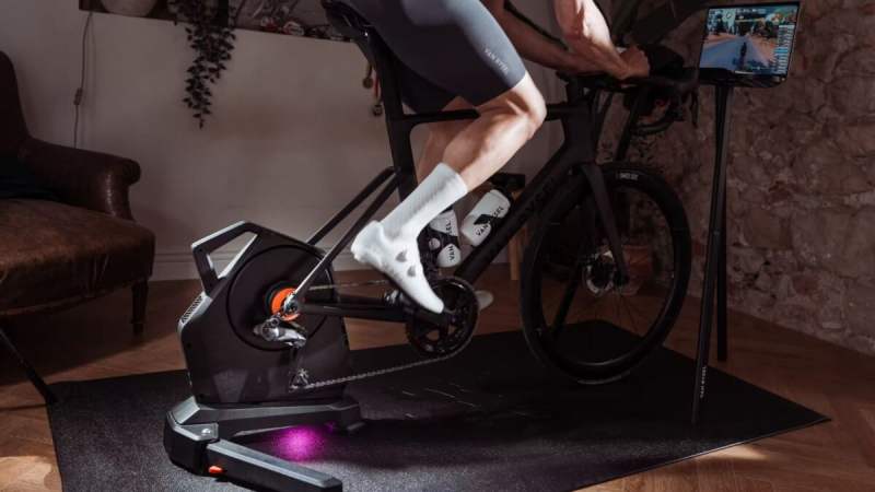 Le Van Rysel RCR perd 190 € chez Decathlon : l’alternative ultime aux home trainers ultra-chers