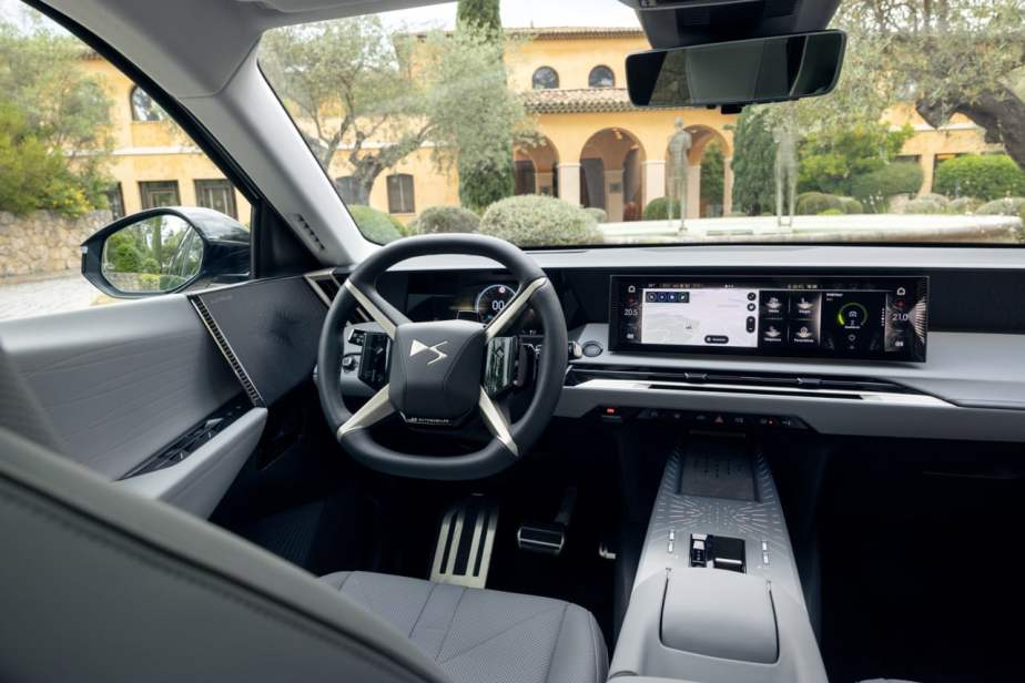 Essai DS N°7 Long Range // Source : DS Automobiles