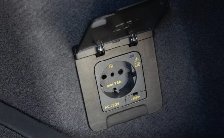 E12A1989 (1)