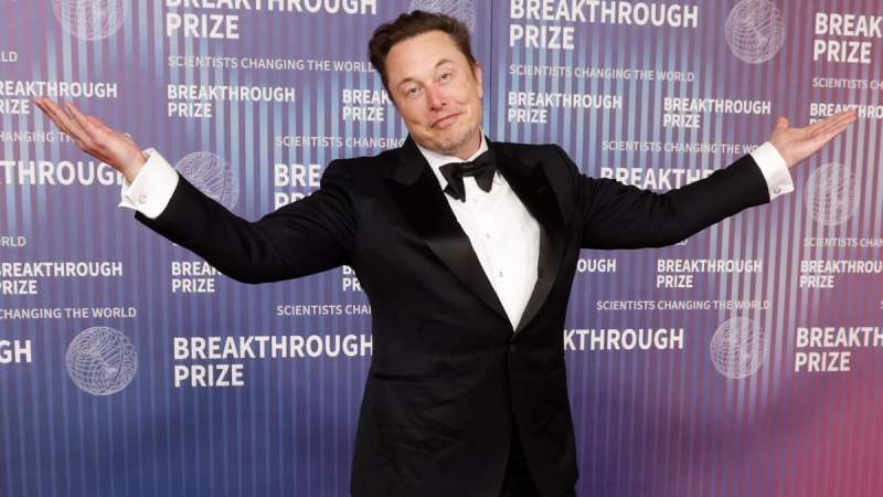 L’aveu d’Elon Musk : il impose Grok chez Tesla et SpaceX, mais admet que Claude est meilleur