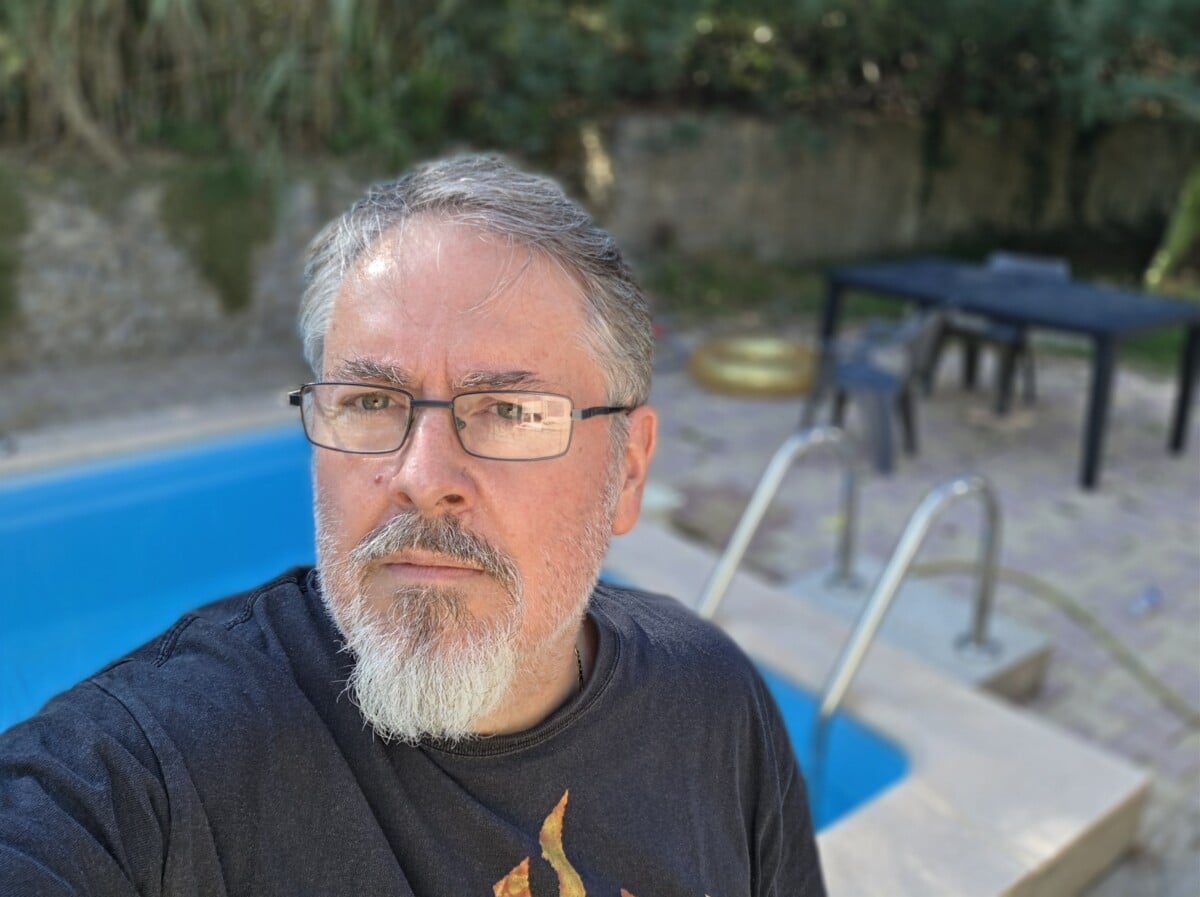 Flip 8 – Selfie 4 Portrait Flip 8 – Selfie 4 Portrait