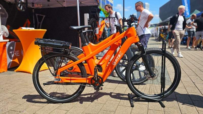 On a vu le nouveau vélo électrique en plastique recyclé d’Igus : sa sortie est prévue pour bientôt