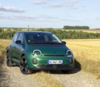 Renault Twingo E-Tech Evolution // Source : Jean-Baptiste Passieux - Frandroid Renault Twingo E-Tech Evolution // Source : Jean-Baptiste Passieux - Frandroid