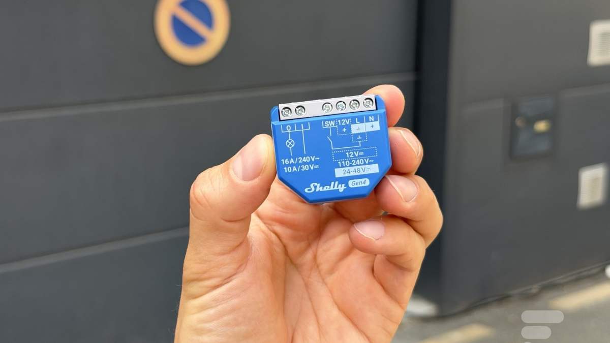 J’ouvre ma porte de garage via mon smartphone grâce à l’IA et ça m’a coûté 20 €