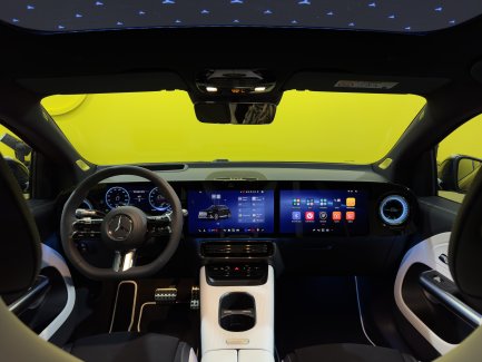 Découverte Mercedes GLA // Source : Paul-Émile CASSORET pour Frandroid