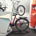 On a vu la borne Clelia, une étonnante solution pour recharger son vélo électrique sans craindre le volRecharger son vélo électrique sans craindre le vol : on a vu l&rsquo;étonnante borne Clelia