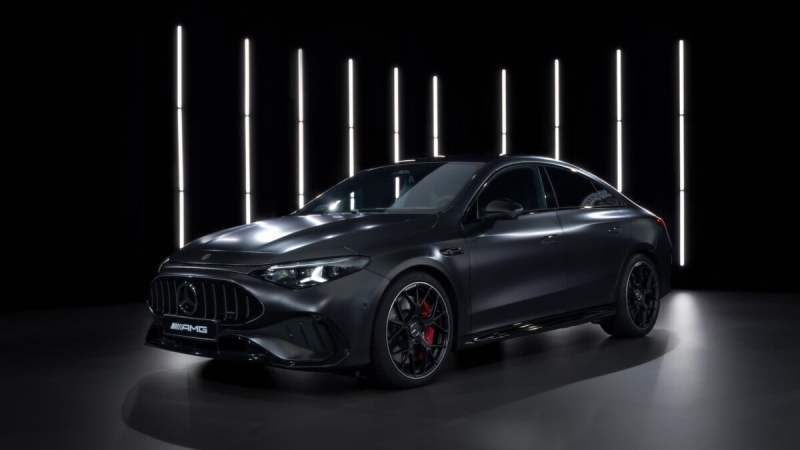 Faux V8 et 680 ch : la nouvelle Mercedes-AMG CLA électrique va faire hurler les puristes