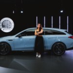 Je suis montée à bord de la Mercedes-AMG CLA 45 : 3 moteurs et 680 ch, cette voiture électrique m&rsquo;a complètement bluffée