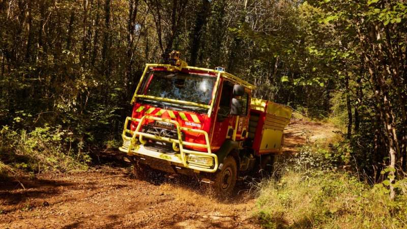 Camions de pompiers bloqués par l’AdBlue en plein incendie : Renault Trucks nous répond