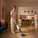 Le Roborock F25 RT Gen 2, l’aspirateur balai laveur qui se faufile sous les meubles, est à -40 %