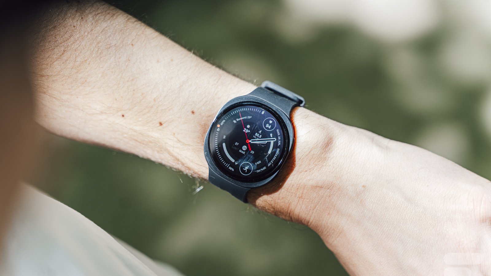 J’ai testé la Galaxy Watch 9 : la montre de Samsung frôle l’excellence, à un détail près