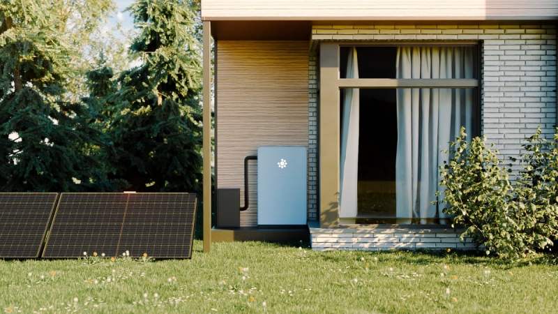 Alimenter sa climatisation avec un panneau solaire à brancher : la solution ultime pour la faire tourner gratuitement cet été ?