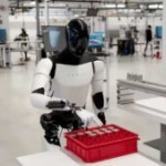Tesla, BYD, Xpeng : la guerre des robots humanoïdes est déclarée dans l&rsquo;automobile