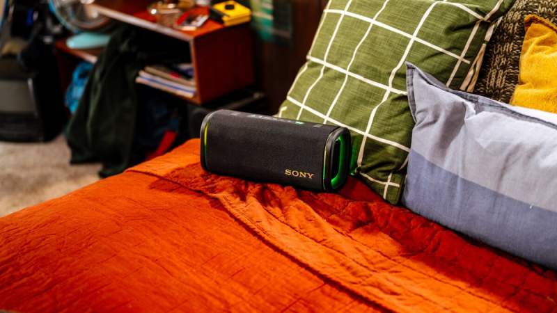 Notée 9/10, l’enceinte portable star de Sony voit son prix chuter pour l’été