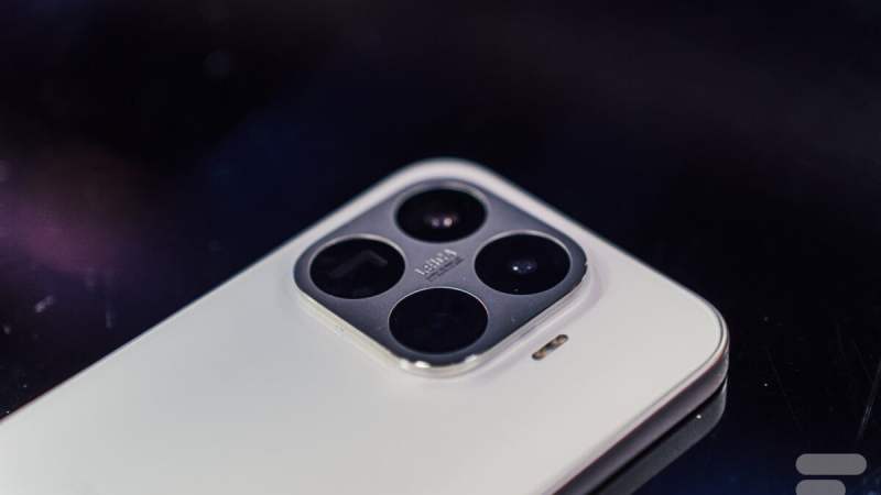 Boulanger retire 170 euros sur ce pack Xiaomi 17T avec écouteurs + chargeur