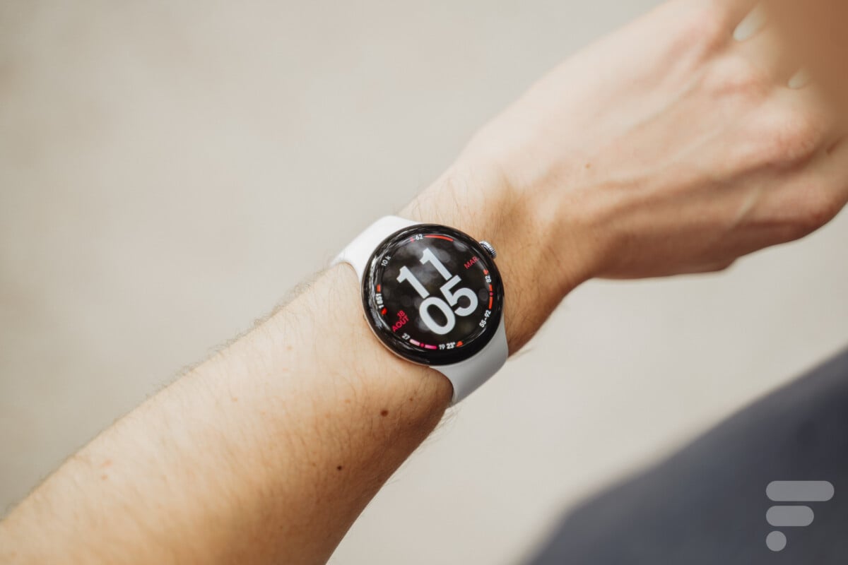 La Google Pixel Watch 5 // Source : Chloé Pertuis - Frandroid La Google Pixel Watch 5 // Source : Chloé Pertuis - Frandroid