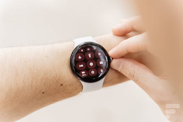 La Google Pixel Watch 5 // Source : Chloé Pertuis - Frandroid