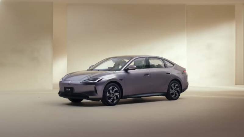 Jetta M6 : Volkswagen lance une rivale de la Tesla Model 3 à seulement 12 500 € en Chine
