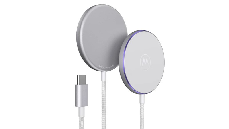 Moto Snap : le chargeur magnétique façon MagSafe de Motorola