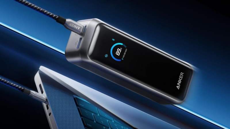 Cette batterie externe Anker de 20 100 mAh et 220 W, taillée pour les voyageurs, perd 20 %