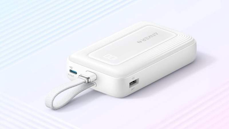 Cette batterie externe Anker 10 000 mAh et triple ports USB devient un accessoire indispensable de l’été avec cette promo sur Amazon