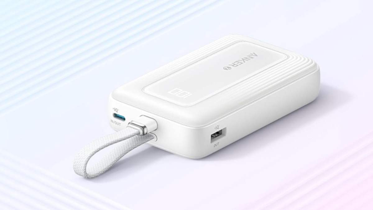 Image Cette batterie externe Anker 10 000 mAh et triple ports USB devient un accessoire indispensable de l’été avec cette promo sur Amazon
