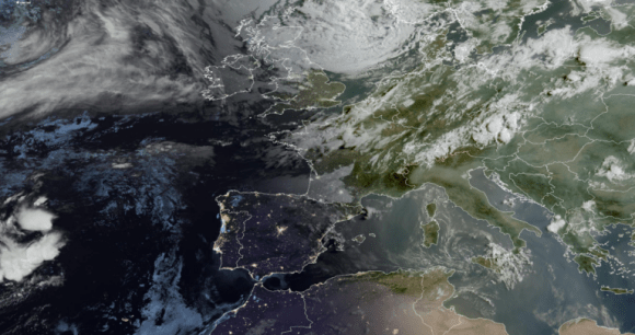 Comment suivre l'ombre de l'éclipse sur la Terre, le 12 août // Source : EUMETView (capture d'écran Frandroid) Comment suivre l'ombre de l'éclipse sur la Terre, le 12 août // Source : EUMETView (capture d'écran Frandroid)