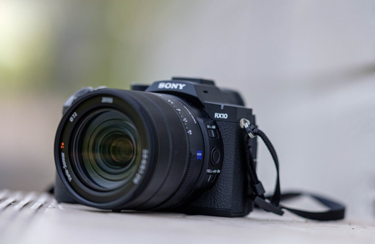 Sony RX10 V Sony RX10 V