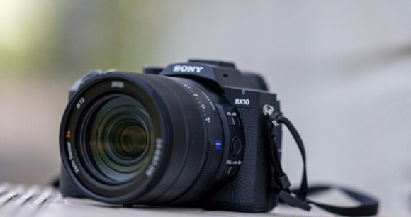 Sony RX10 V Sony RX10 V