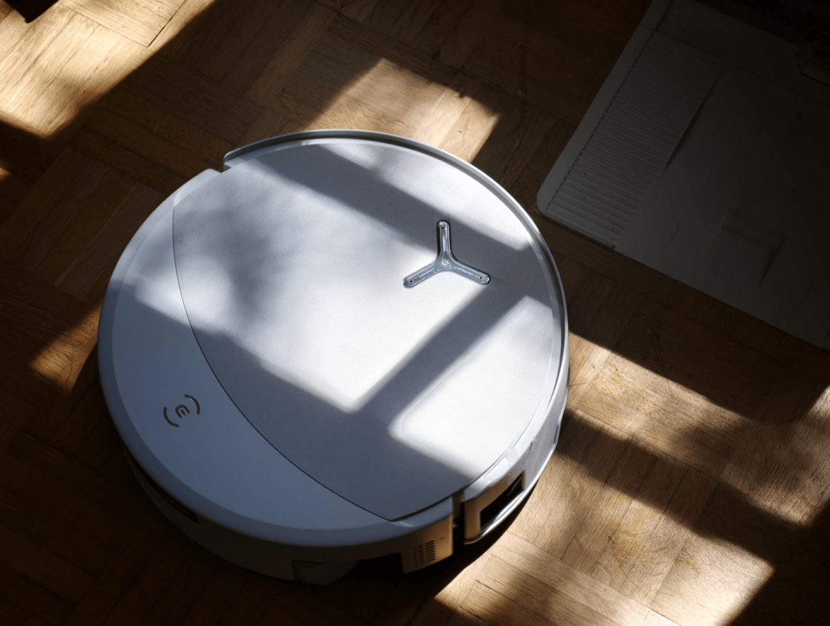 Ecovacs Deebot T90 Pro Omni // Crédits : Ulrich Rozier pour Frandroid Ecovacs Deebot T90 Pro Omni // Crédits : Ulrich Rozier pour Frandroid