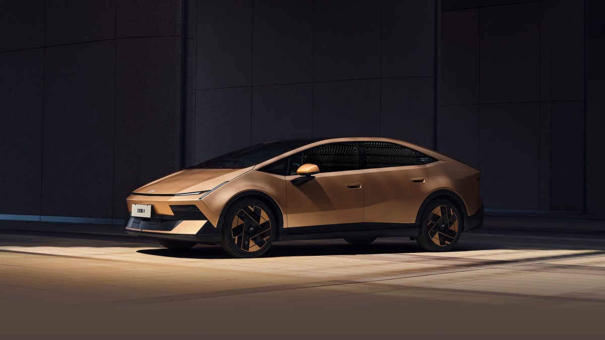 Écran 4K de 27 pouces, IA embarquée et 800 V pour 15 000 € : voici la riposte de Hyundai face à BYD et Xiaomi en Chine