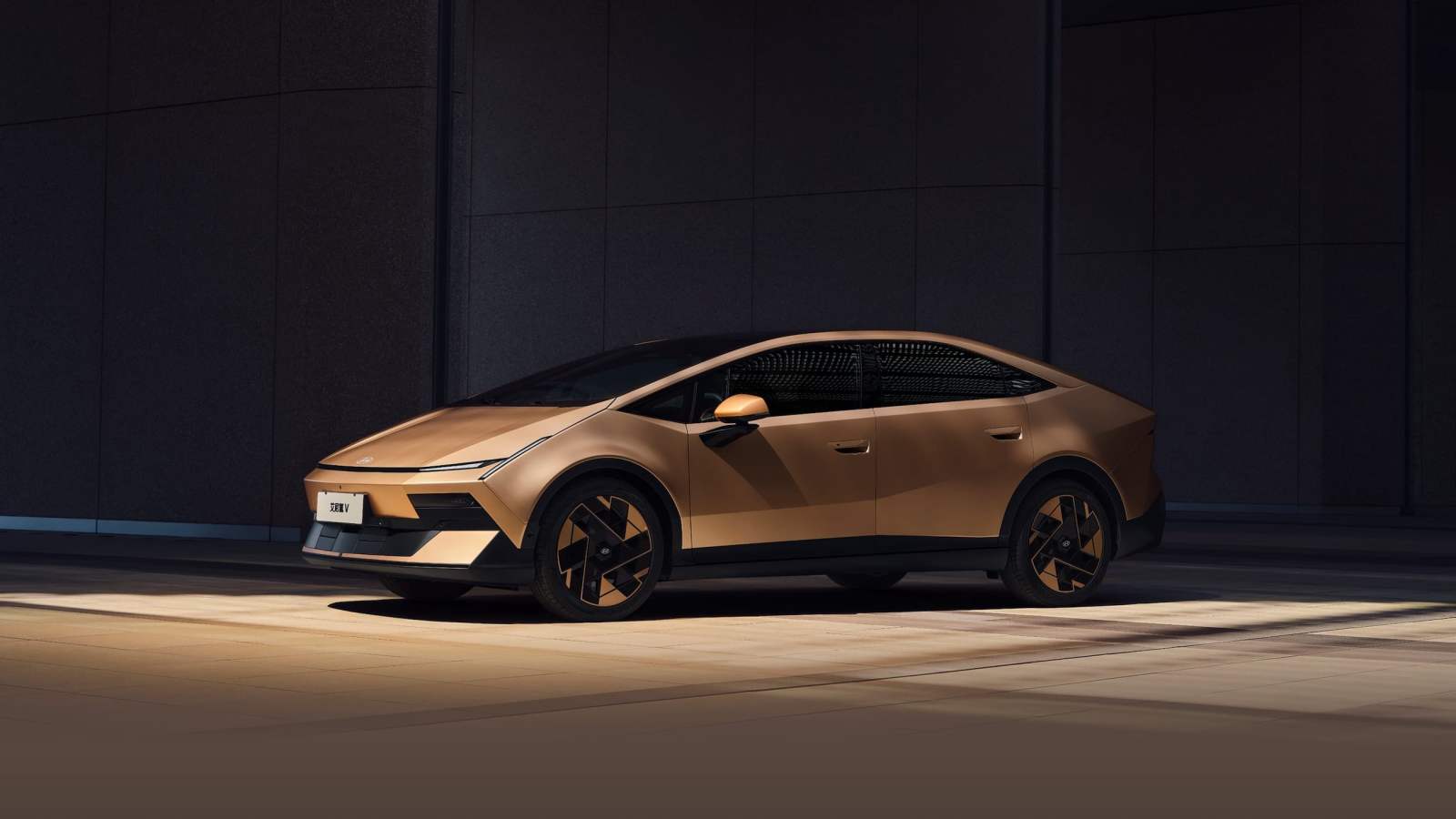 Écran 4K de 27 pouces, IA embarquée et 800 V pour 15 000 € : voici la riposte de Hyundai face à BYD et Xiaomi en Chine
