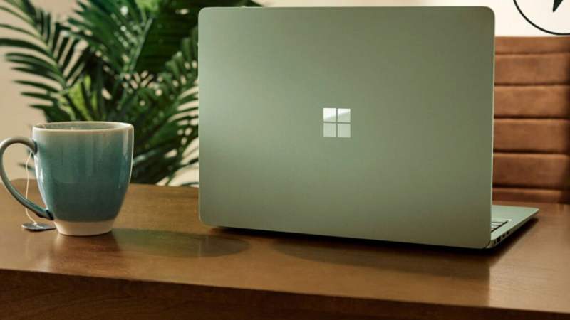 À peine sortie, le nouveau laptop de Microsoft porté par le Snapdragon X2 Elite perd déjà 280 euros chez Darty