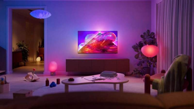 Ce récent TV QLED 55″ Philips The One 144 Hz avec Ambilight ne dépasse pas les 800 € grâce à cette offre