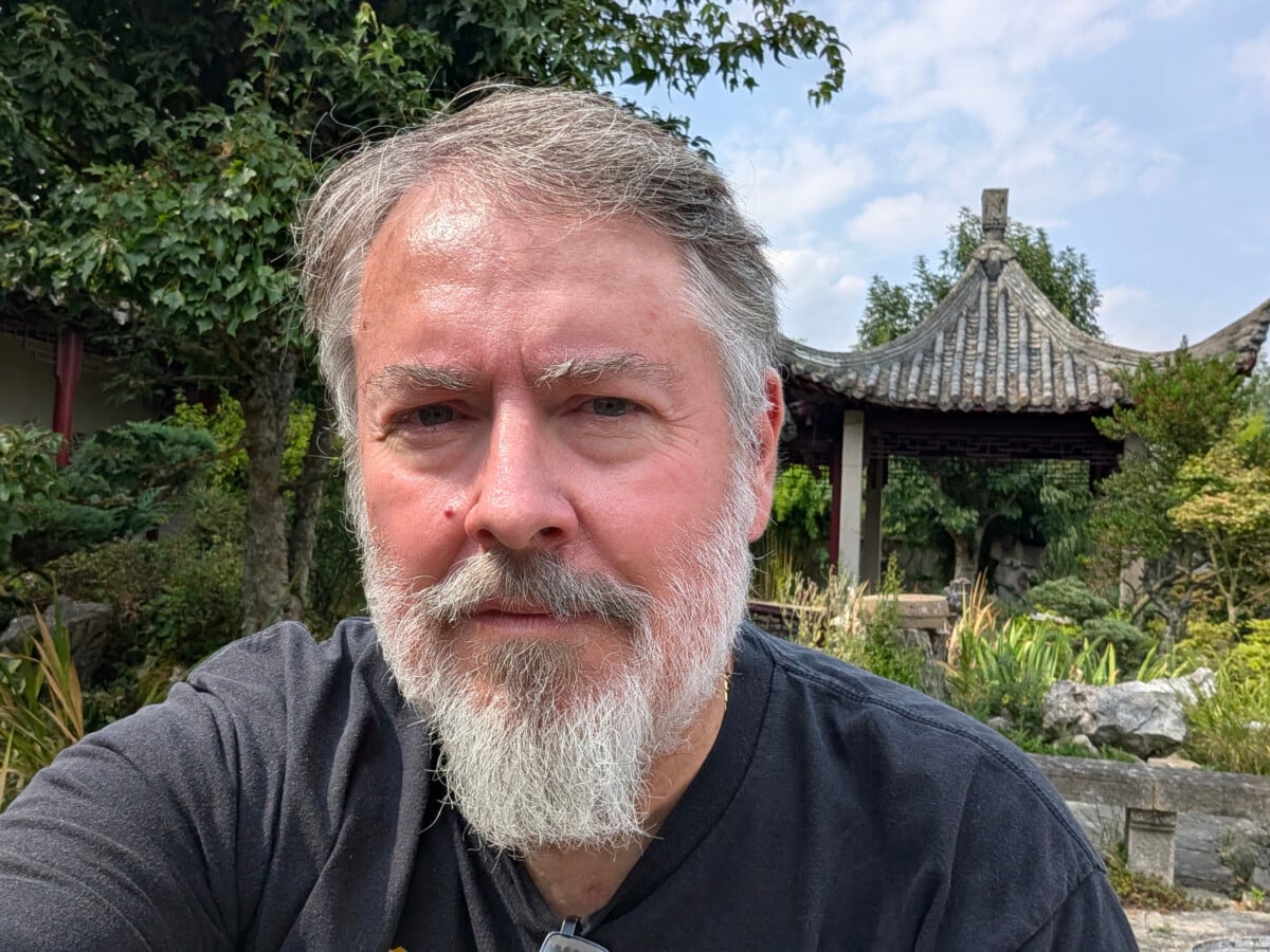 Pixel 11 – selfie Pixel 11 – selfie