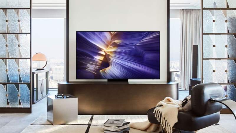 Ce TV OLED Samsung géant de 83 pouces, lumineux et taillé pour le gaming, perd 500 €