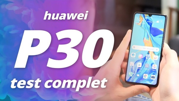 Le Huawei P30 n'a pas de charge sans fil mais il y a une cover  officielle pour ça