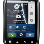 Le Motorola Spice, entre le Palm Pré et l’Alcatel OT-980