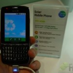 CES 2012 : Samsung SPH-M580, un smartphone écologique qui se recharge à l’énergie solaire
