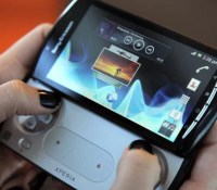 06-Sony-Xperia-Play