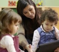 maman_enfants_tablette_tactile