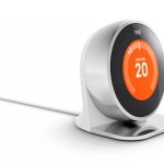 Nest a fait son entrée sur le Play Store avec un thermostat, son socle et un détecteur de fumée