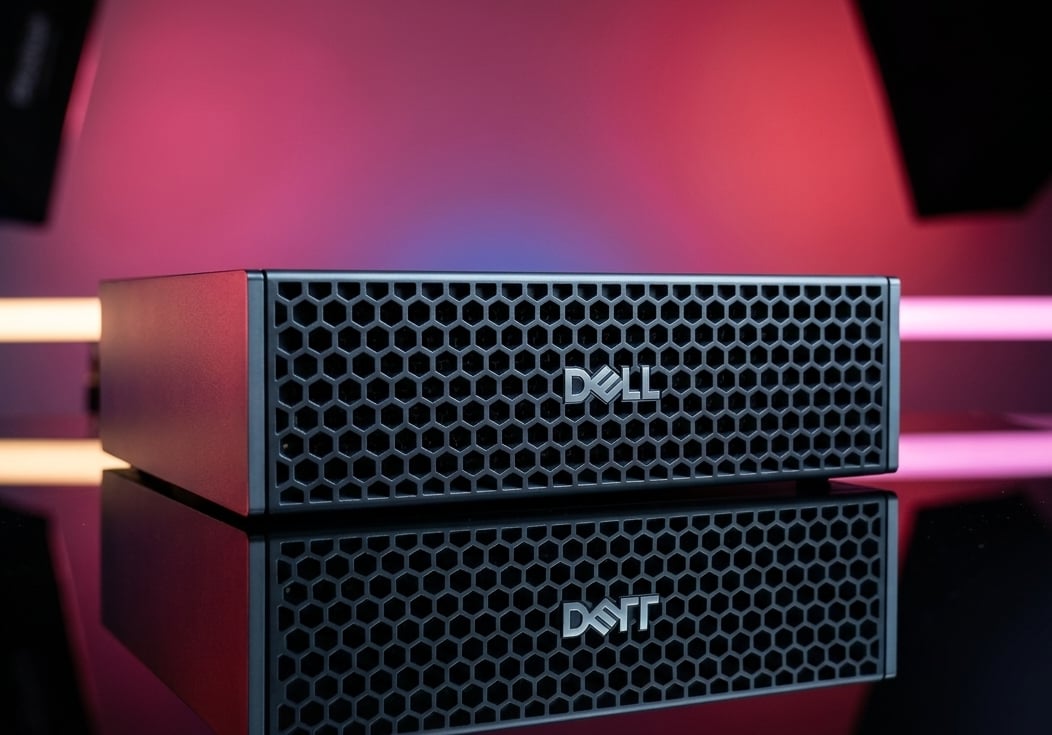 Dell Pro Max avec GB10 Dell Pro Max avec GB10
