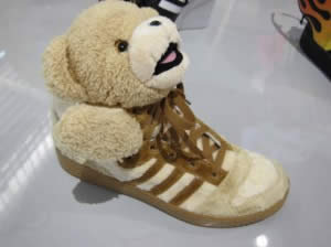 sneakers-teddy-bear-jeremy-scott sneakers-teddy-bear-jeremy-scott